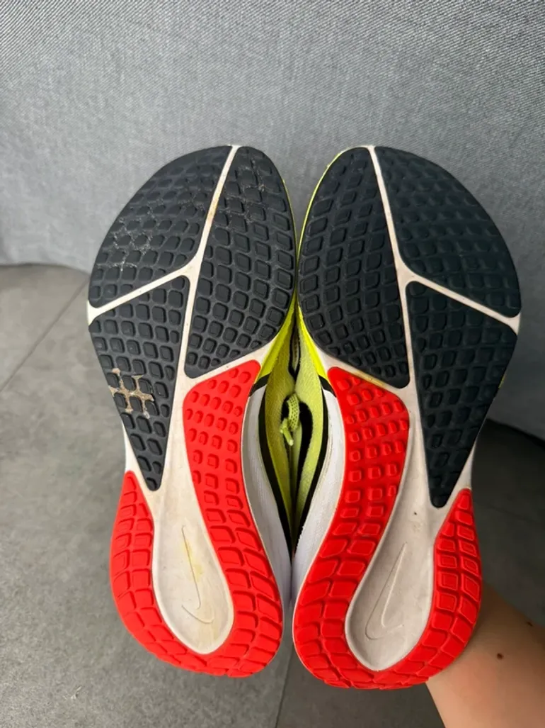 Used Nike Vomero 17 bike — image 4 of 8