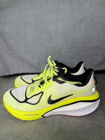Used Nike Vomero 17 bike — image 2 of 8