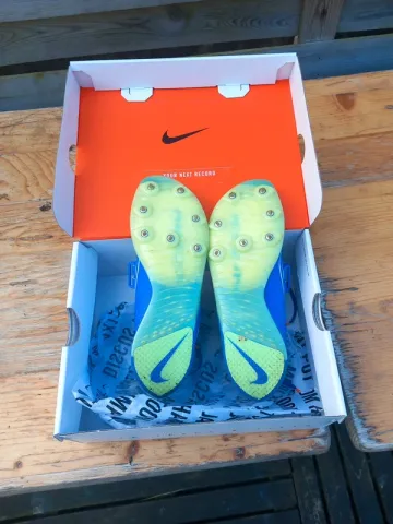 Nike Spikes jumping bike usato — immagine 2 di 11
