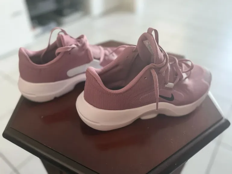 Tweedehands 100% Nike Shoes bike — afbeelding 4 van 7