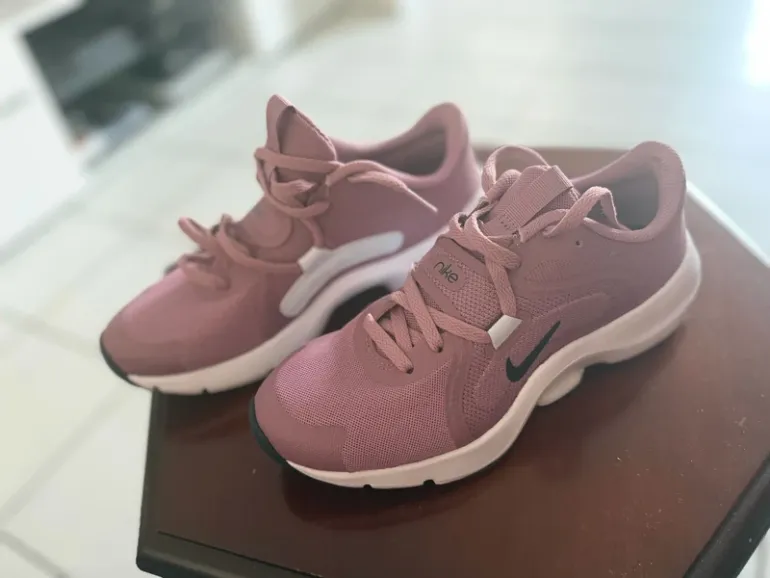 Tweedehands 100% Nike Shoes bike — afbeelding 2 van 7