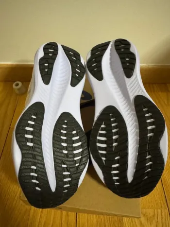 Used Asics gel-excite 11 bike — image 2 of 4