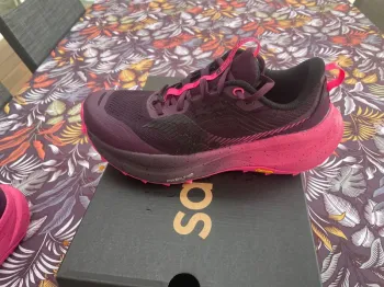 Used Saucony Xodus Ultra 4 bike — image 2 of 3