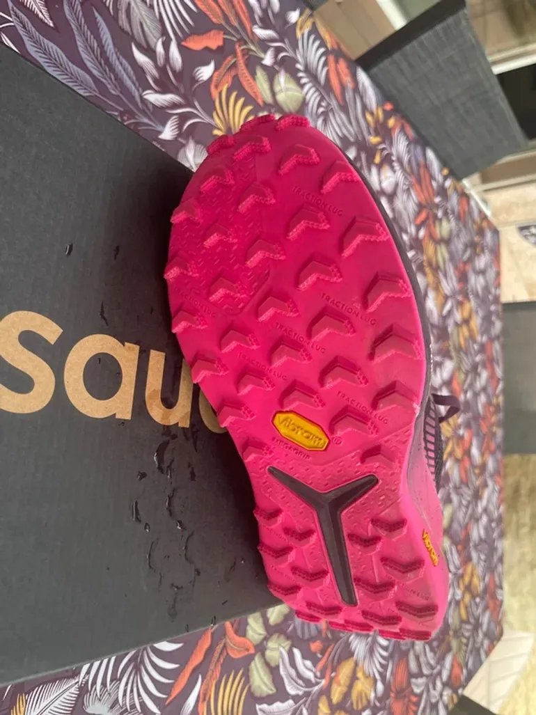 Used Saucony Xodus Ultra 4 bike — image 3 of 3
