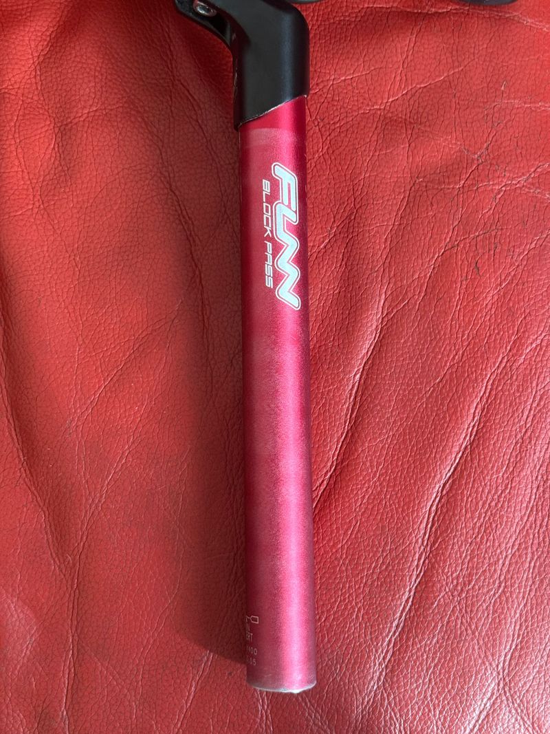 Gebrauchtes Funn Block Pass Seatpost bike — Bild 1 von 4