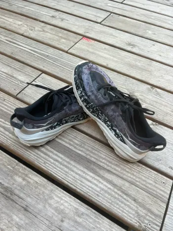 Used Hoka Speedgoat 6 bike — image 2 of 5