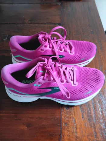 Used Brooks Ghost Running Shoes