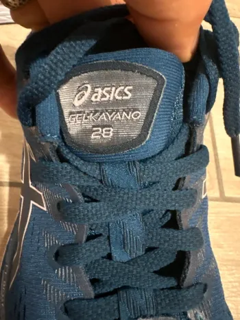 Tweedehands Asics GEL-Kayano 28 bike — afbeelding 8 van 12