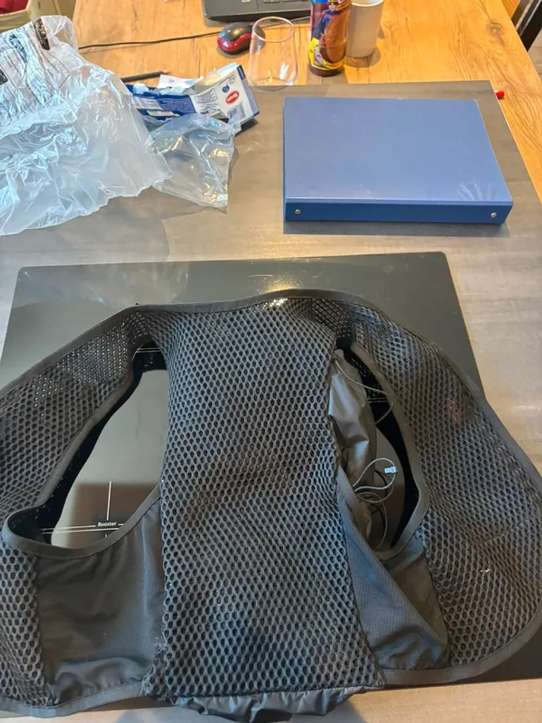 Salomon Skin 12 bike d'occasion — image 2 sur 3