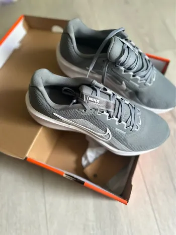 Nike Shoes bike d'occasion — image 3 sur 3