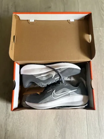 Nike Shoes bike d'occasion — image 2 sur 3