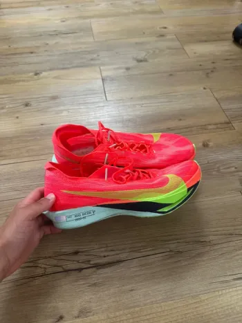 Used Nike Streakfly 2 Running Shoes