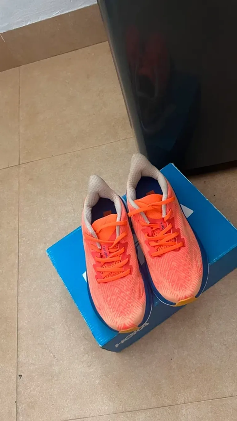 Used Hoka Shoes size 42 bike — image 3 of 6