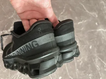Brugt Scarpa Cloudmonster 2 bike — billede 6 af 8