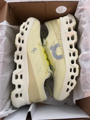 On Running Cloudmonster 3 Running Shoes d'occasion