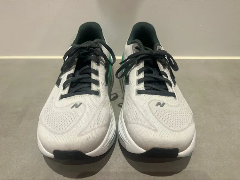 New Balance Fresh Foam X 860v15 bike usato — immagine 4 di 6
