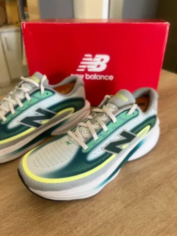 New Balance Ellipse V1 bike usato — immagine 2 di 12