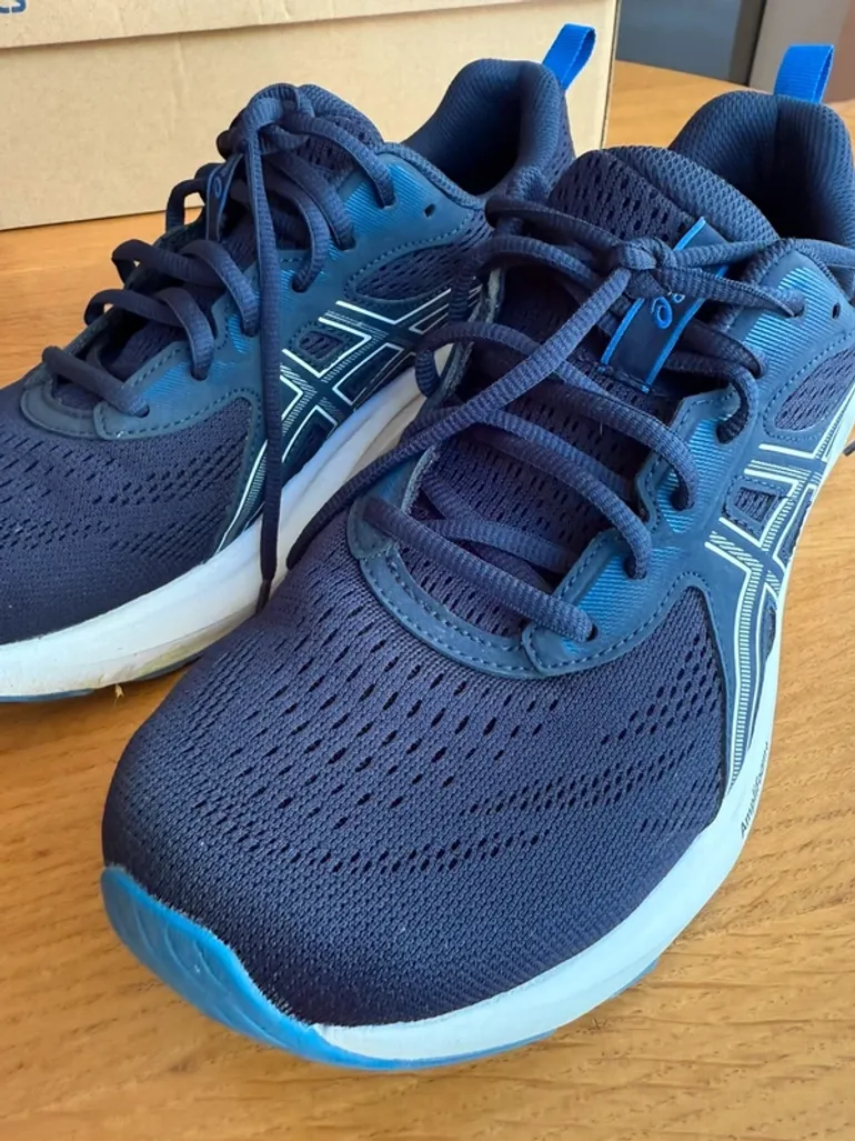 Käytetty Asics Running Shoes Marine Size 43.5 bike — kuva 4 / 7