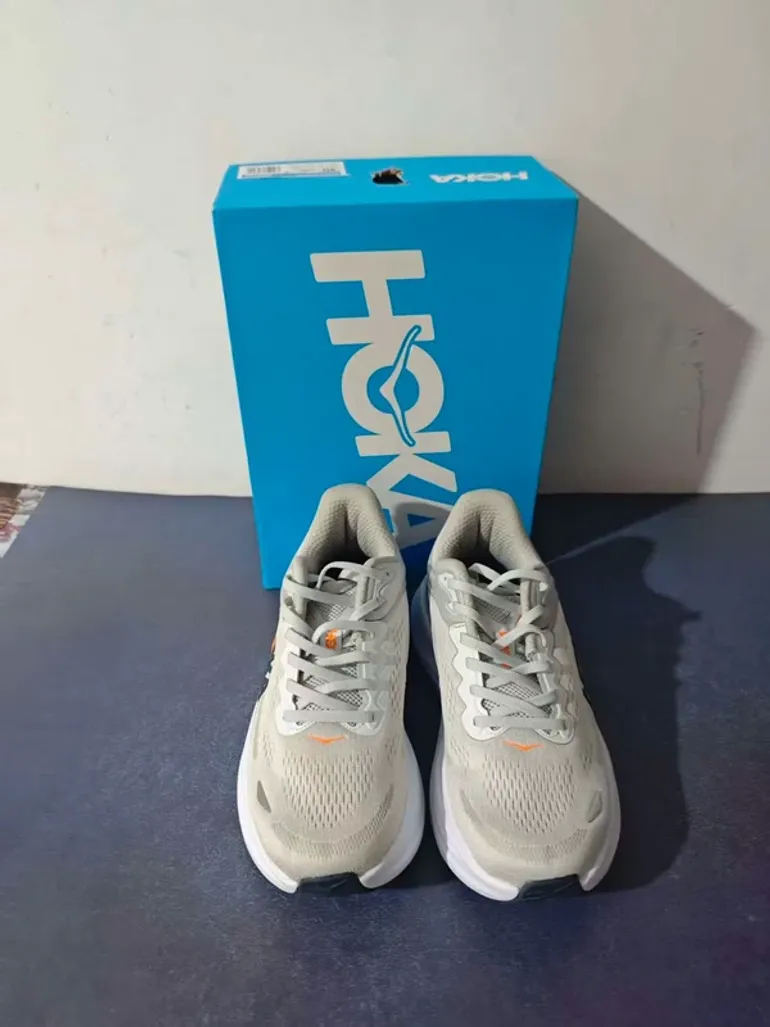 Tweedehands Hoka Shoes size 44 bike — afbeelding 3 van 5
