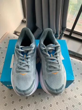 Tweedehands Hoka Shoes size 43 bike — afbeelding 4 van 7