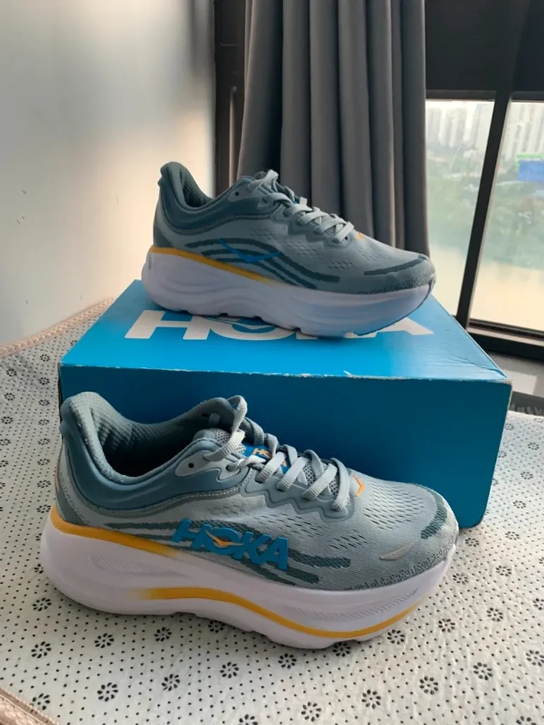 Tweedehands Hoka Shoes size 43 bike — afbeelding 3 van 7