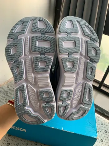 Tweedehands Hoka Shoes size 43 bike — afbeelding 5 van 7