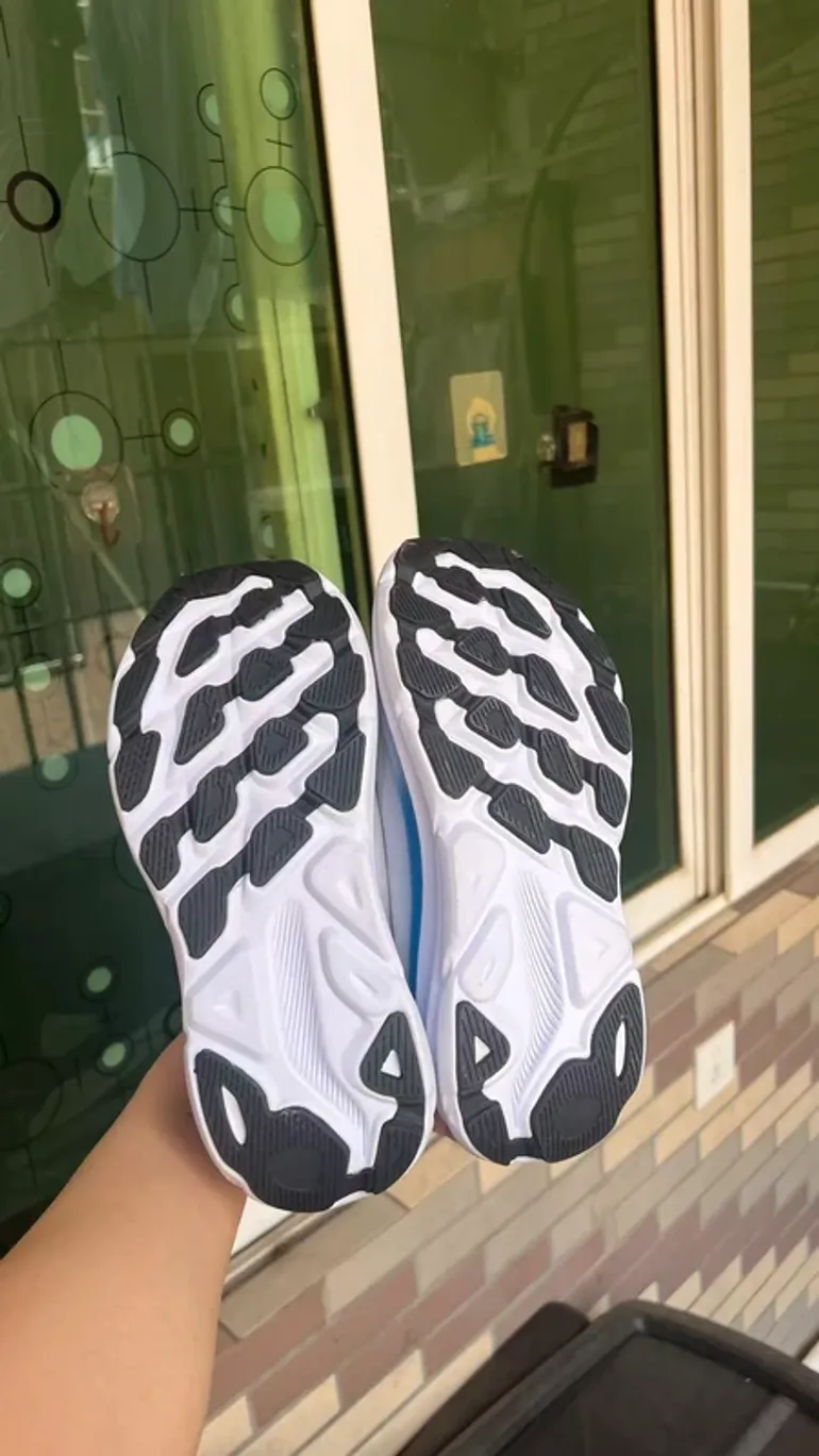 Used Hoka Shoes Size 43 bike — image 5 of 6