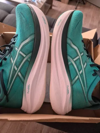 Used Ideal Asics Running Shoes 42.5 Running Shoes