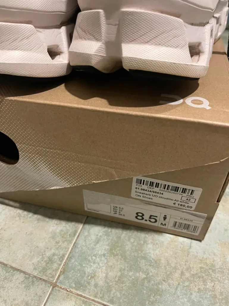 Used On Running Scarpe ON bike — image 6 of 6
