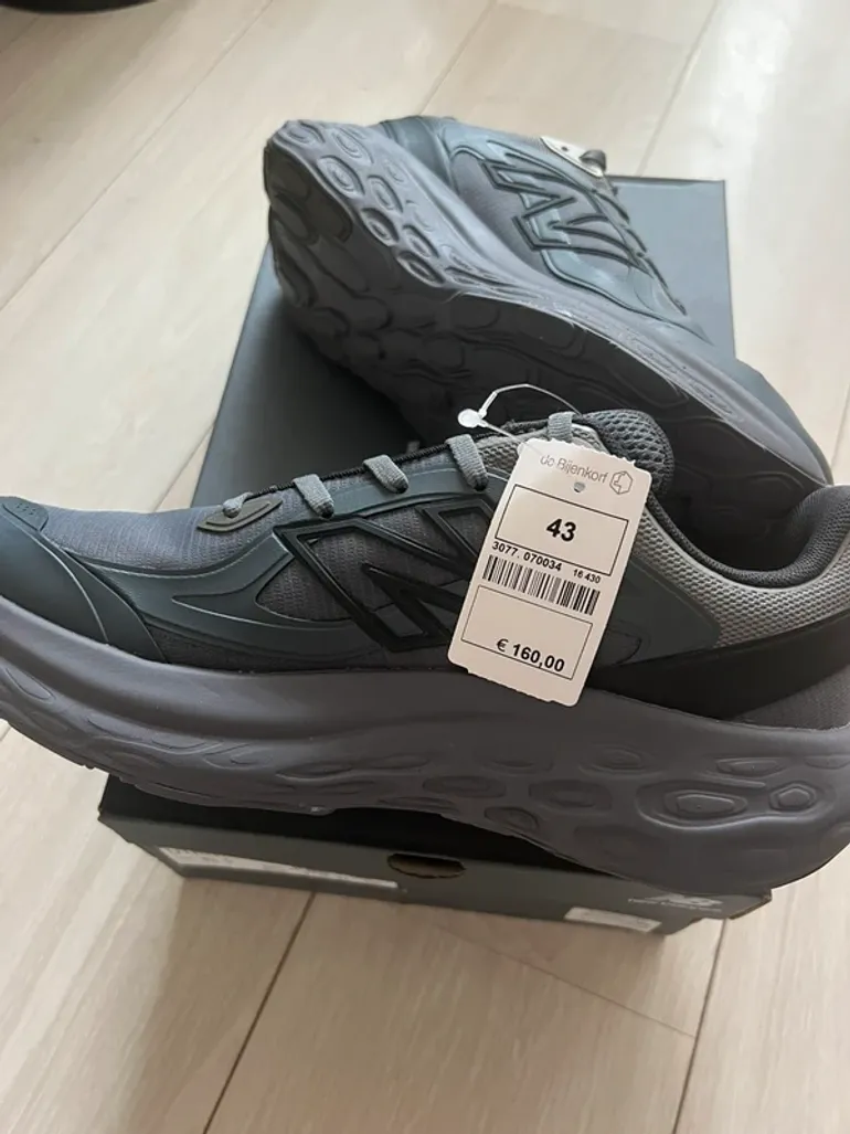 New Balance Fresh Foam X bike usato — immagine 2 di 8