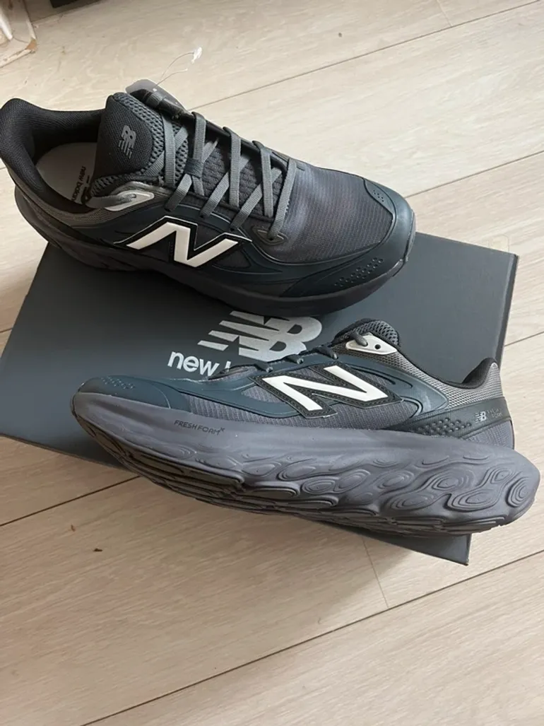 New Balance Fresh Foam X bike usato — immagine 7 di 8