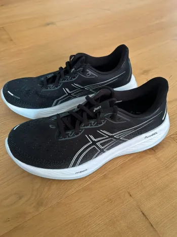 Used Asics Gel-Cumulus 26 bike — image 2 of 7