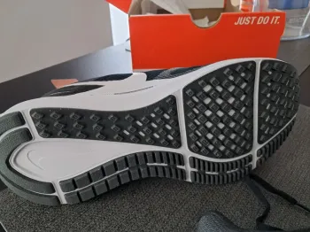 Used Nike Air Zoom Structure 25 bike — image 2 of 5