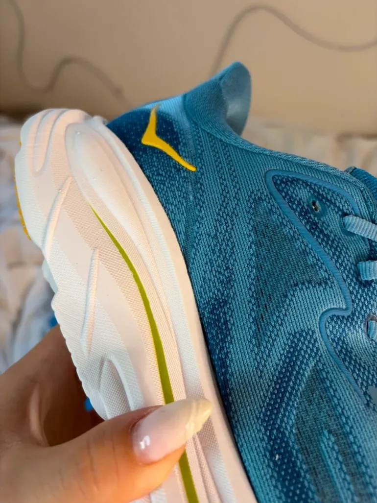 Used Hoka Clifton 10 bike — image 4 of 11