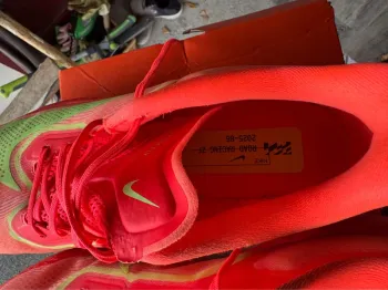 Used Nike Zoom Fly 6 bike — image 7 of 8