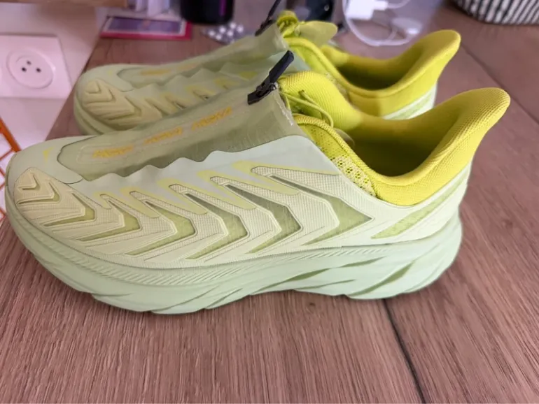 Hoka Project Clifton bike d'occasion — image 2 sur 5