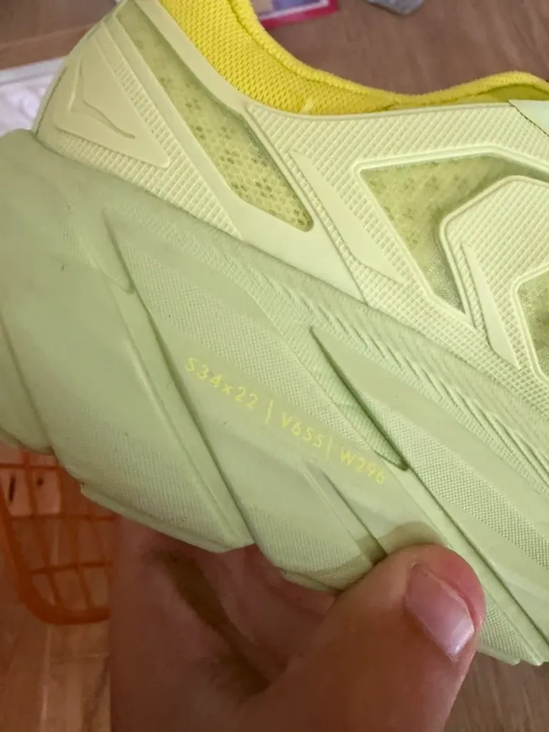 Hoka Project Clifton bike d'occasion — image 3 sur 5