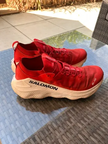 Used Salomon Ultra Glide 2.0 Slab Running Shoes