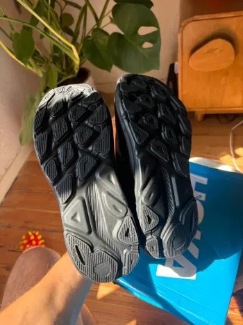 Used Hoka Clifton 9 bike — image 4 of 4