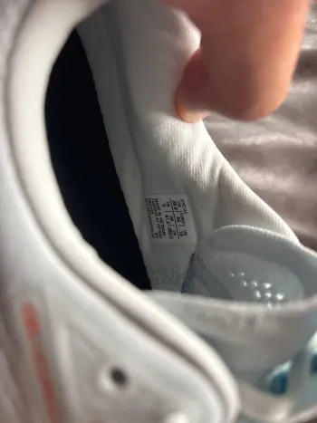 Używany Asics Gel Cumulus 28 bike — zdjęcie 2 z 4