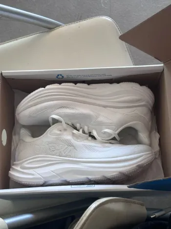 Used Lightweight Hoka Clifton 10 Running Shoes