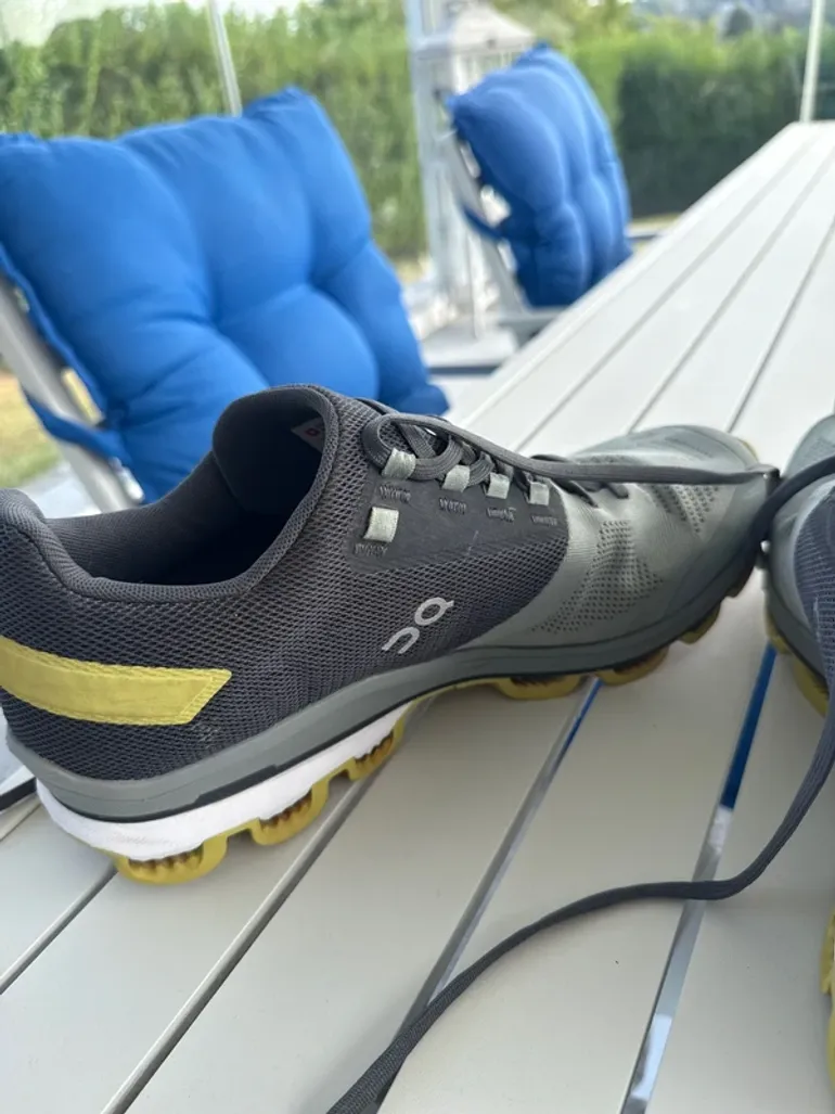 Gebrauchtes On Running Cloud bike — Bild 8 von 14