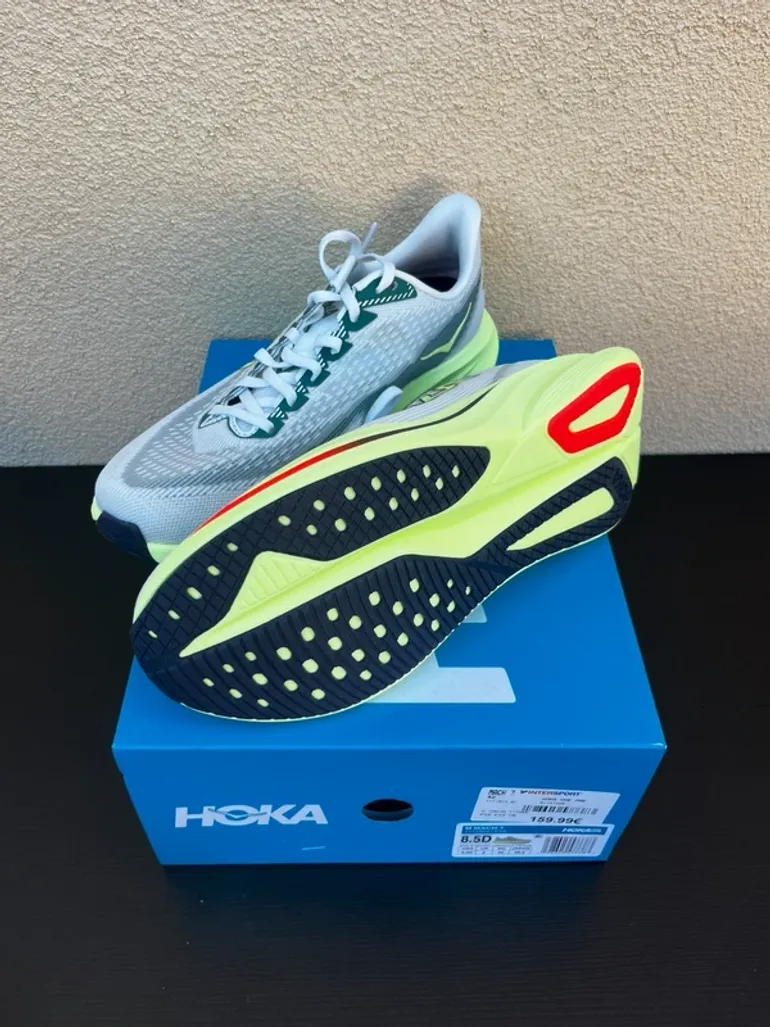 Tweedehands Hoka Mach 7 bike — afbeelding 2 van 5