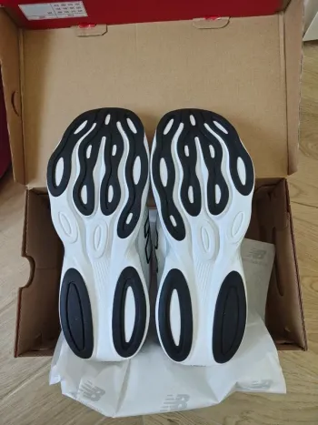 New Balance Ellipse Breathe bike usato — immagine 2 di 8