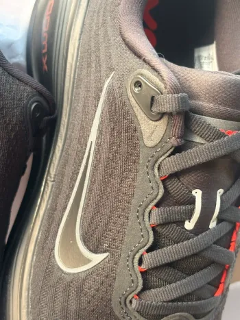 Tweedehands Nike Vomero Plus Zoomx bike — afbeelding 8 van 9