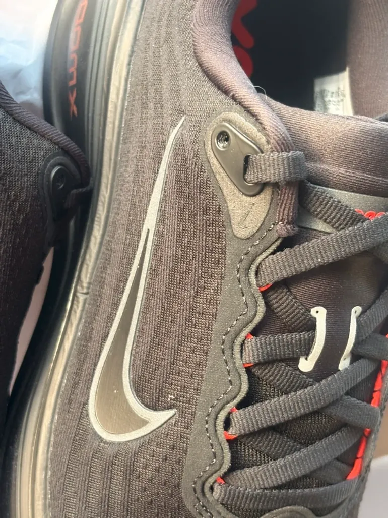 Tweedehands Nike Vomero Plus Zoomx bike — afbeelding 8 van 9