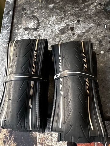 Used Pirelli PZero Race TLR 2026 Tyres & Tubes