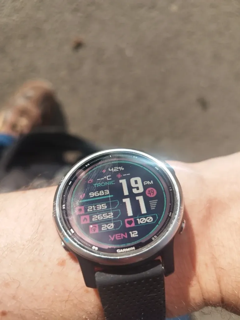 Used Garmin Fenix 6S Solar bike — image 3 of 4