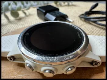Used Garmin Fénix 5S bike — image 4 of 14