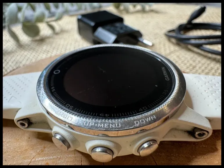 Used Garmin Fénix 5S bike — image 4 of 14